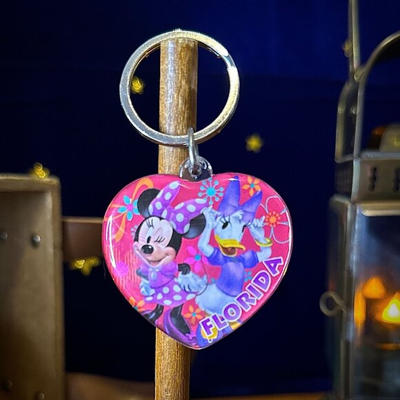 Disney - Minnie & Daisy Florida Heart Keychain - Picture 1 of 2